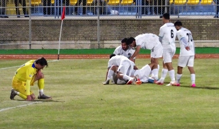 نفت و گاز قربانی یک غافلگیری شد+ تصاویر نفت و گاز قربانی یک غافلگیری شد+ تصاویر