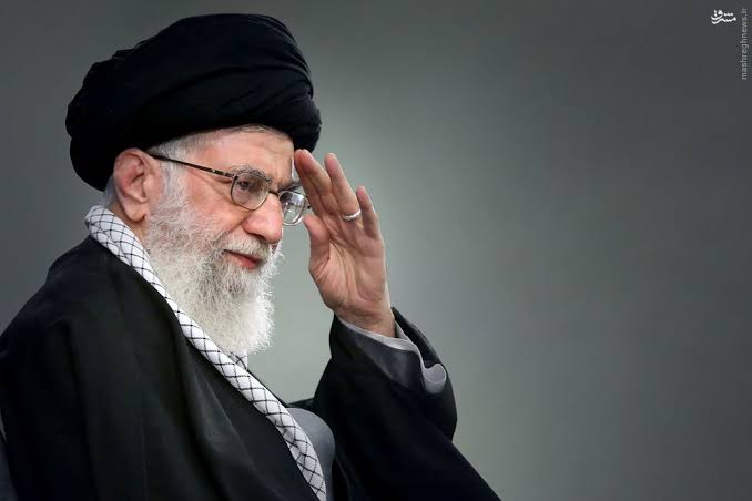 رهبر انقلاب: شناخت آرایش دشمن در عرصه تبلیغاتی و رسانه‌ای ضروری است