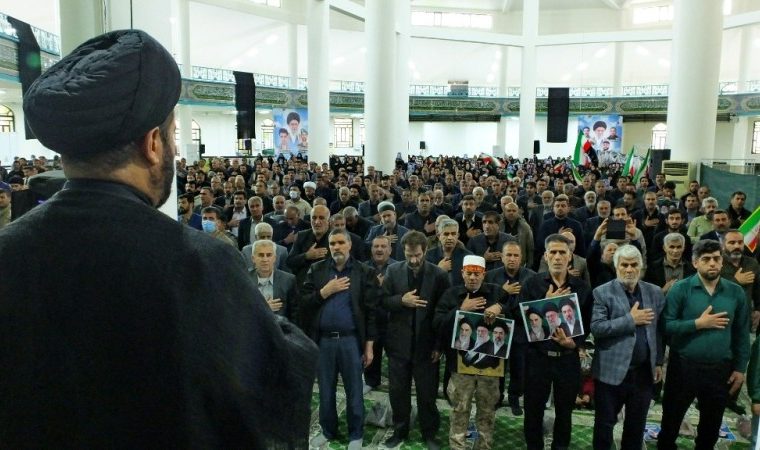 بیعت باشکوه ایل بزرگ بویراحمد گرمسیر با رهبر معظم انقلاب+ تصاویر و فیلم بیعت باشکوه ایل بزرگ بویراحمد گرمسیر با رهبر معظم انقلاب+ تصاویر و فیلم
