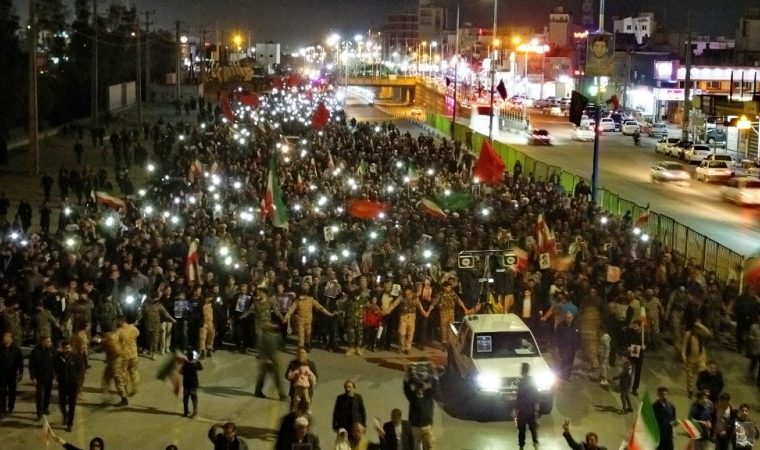 بیعت گچسارانی‌ها با رهبر سوم انقلاب+ تصاویر و فیلم