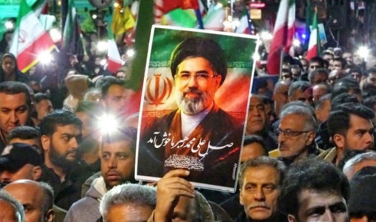 میدان‌داری گچسارانی‌ها در سومین شب قدر+ تصاویر و فیلم