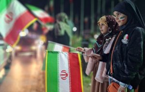 گچسارانیها همچنان در میدان تاریخسازی میکنند+ تصاویر گچسارانیها همچنان در میدان تاریخسازی میکنند+ تصاویر