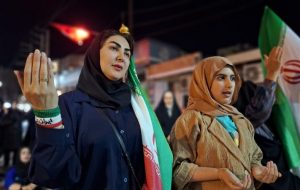 اجتماع حماسی گچسارانی‌ها در شب ۸۳