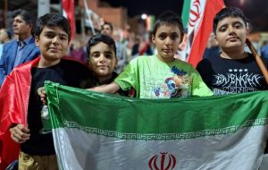 روایت ۷۱ شب ایستادگی در بام نفت ایران